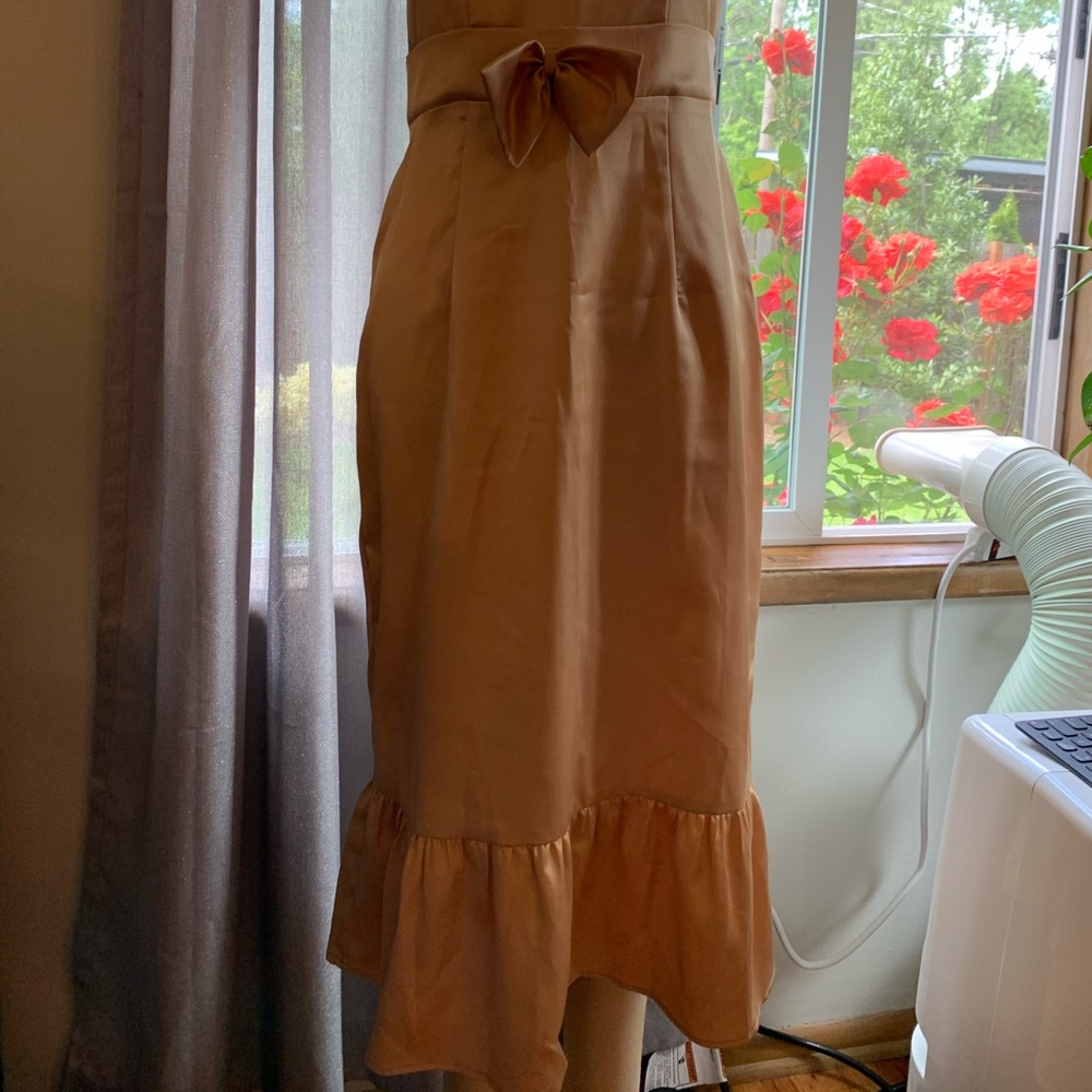 Gold dress Queen of Hearts halter dress. Vintage reproduction. - Picture 3 of 4